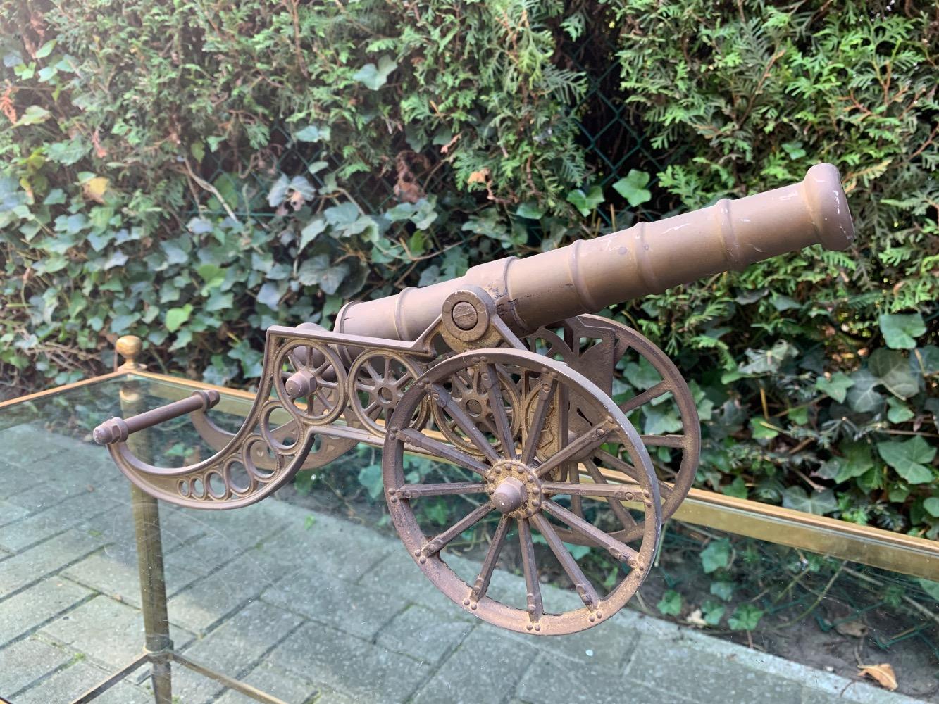 Decorative item