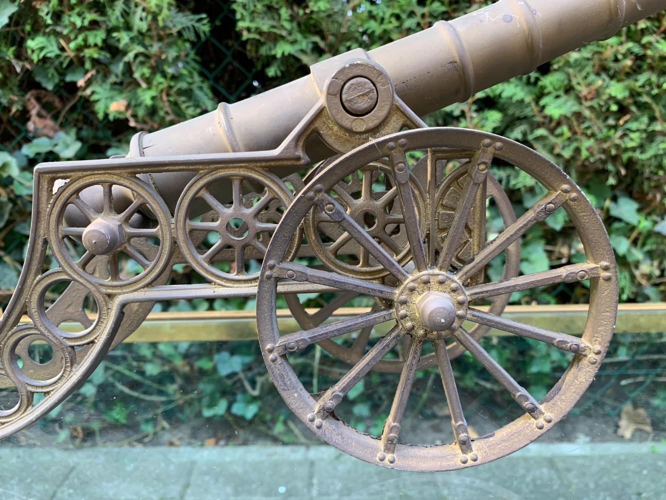 Decorative item