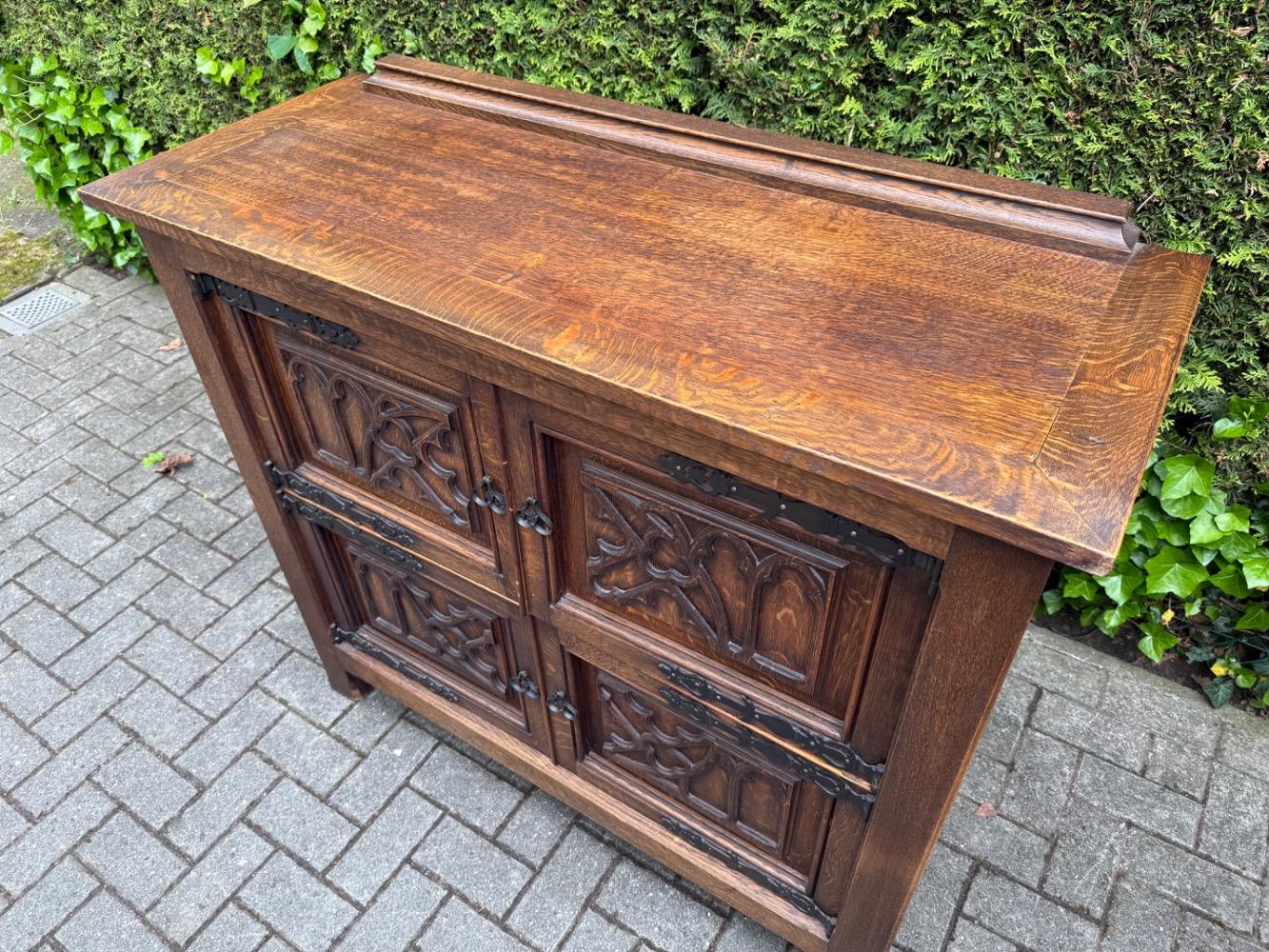 Gothic style Cabinet