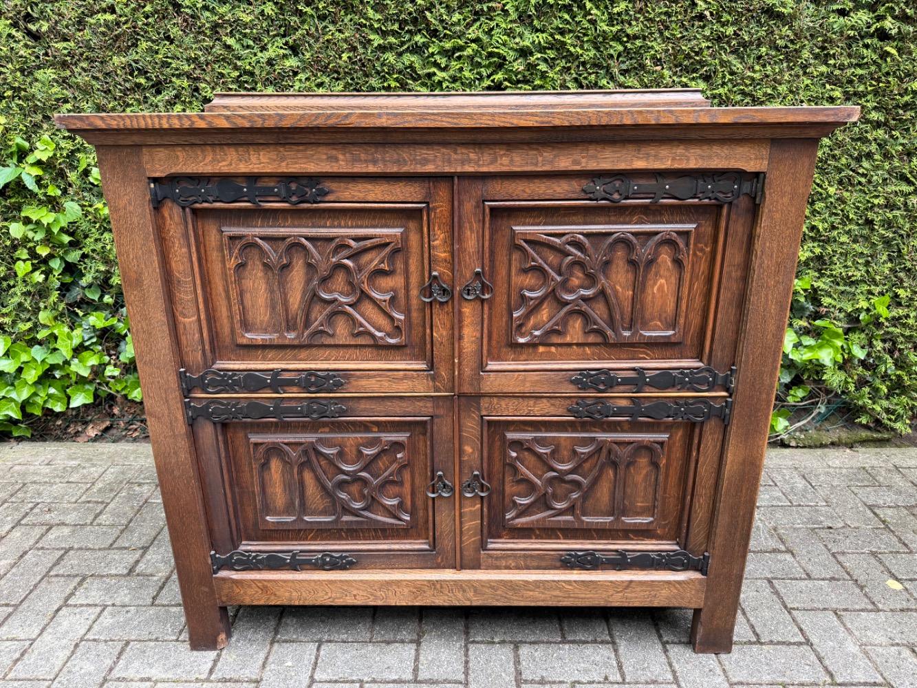 Gothic style Cabinet