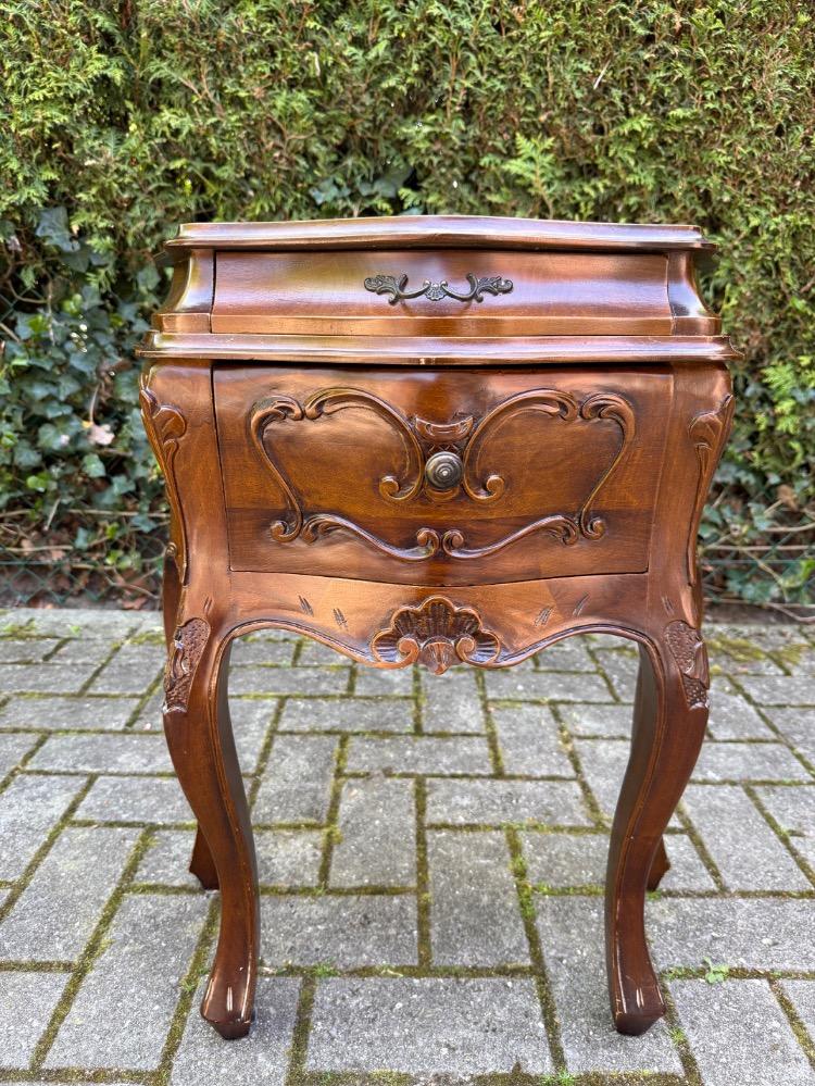 Pair of nightstands
