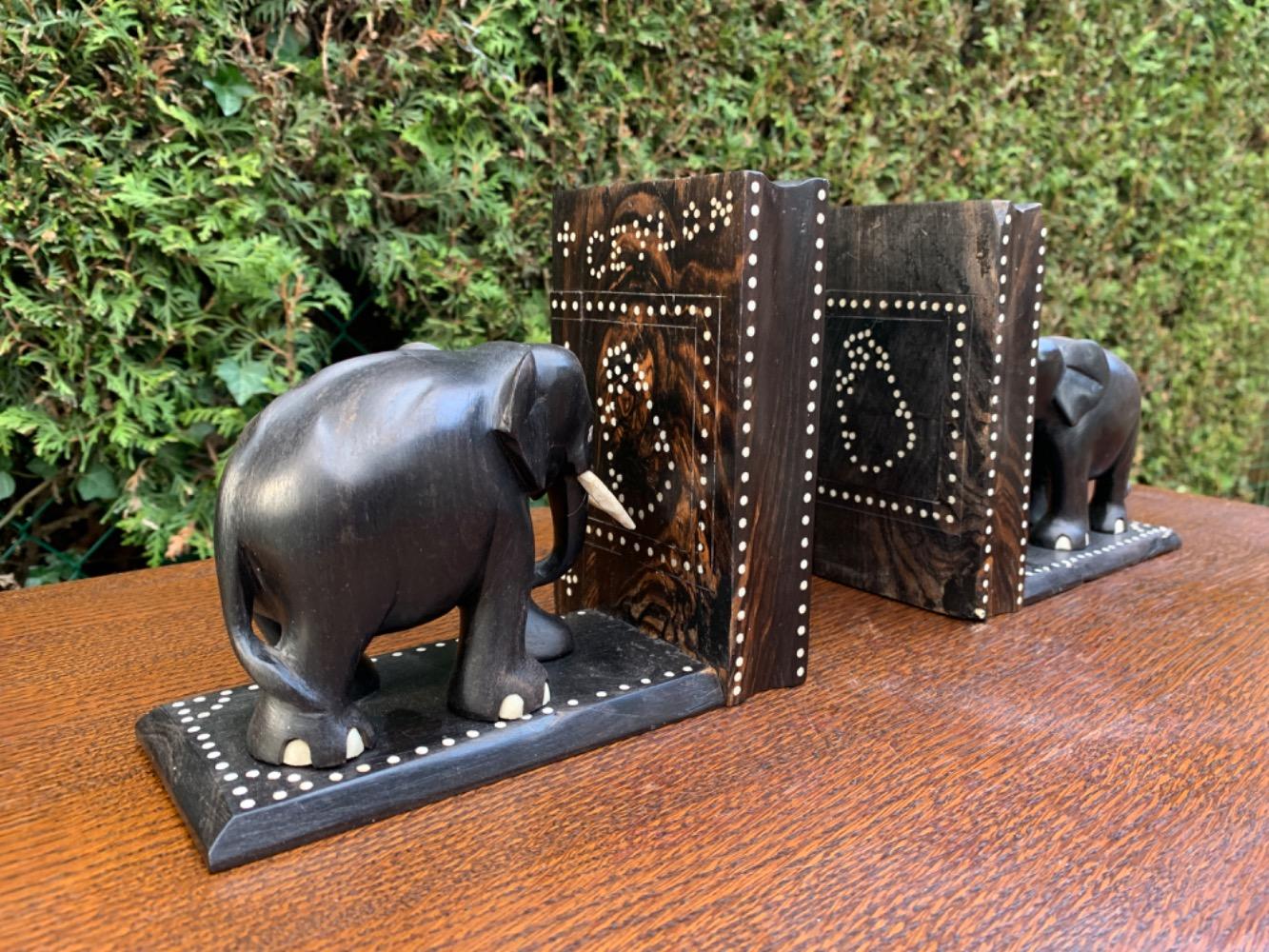 African style Bookholders