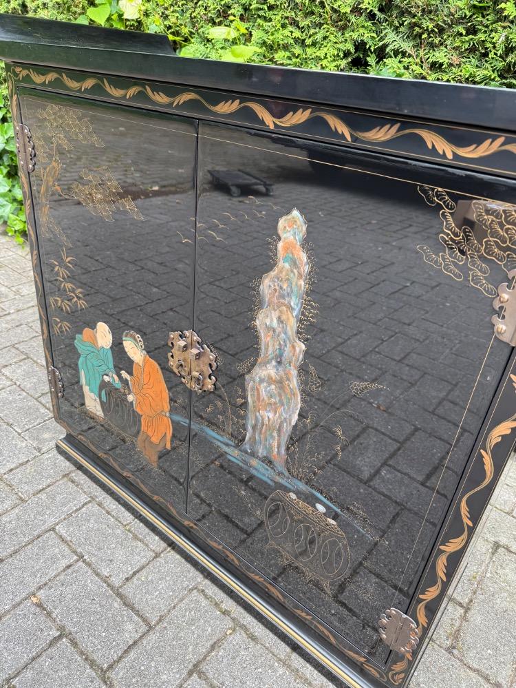 Bar cabinet