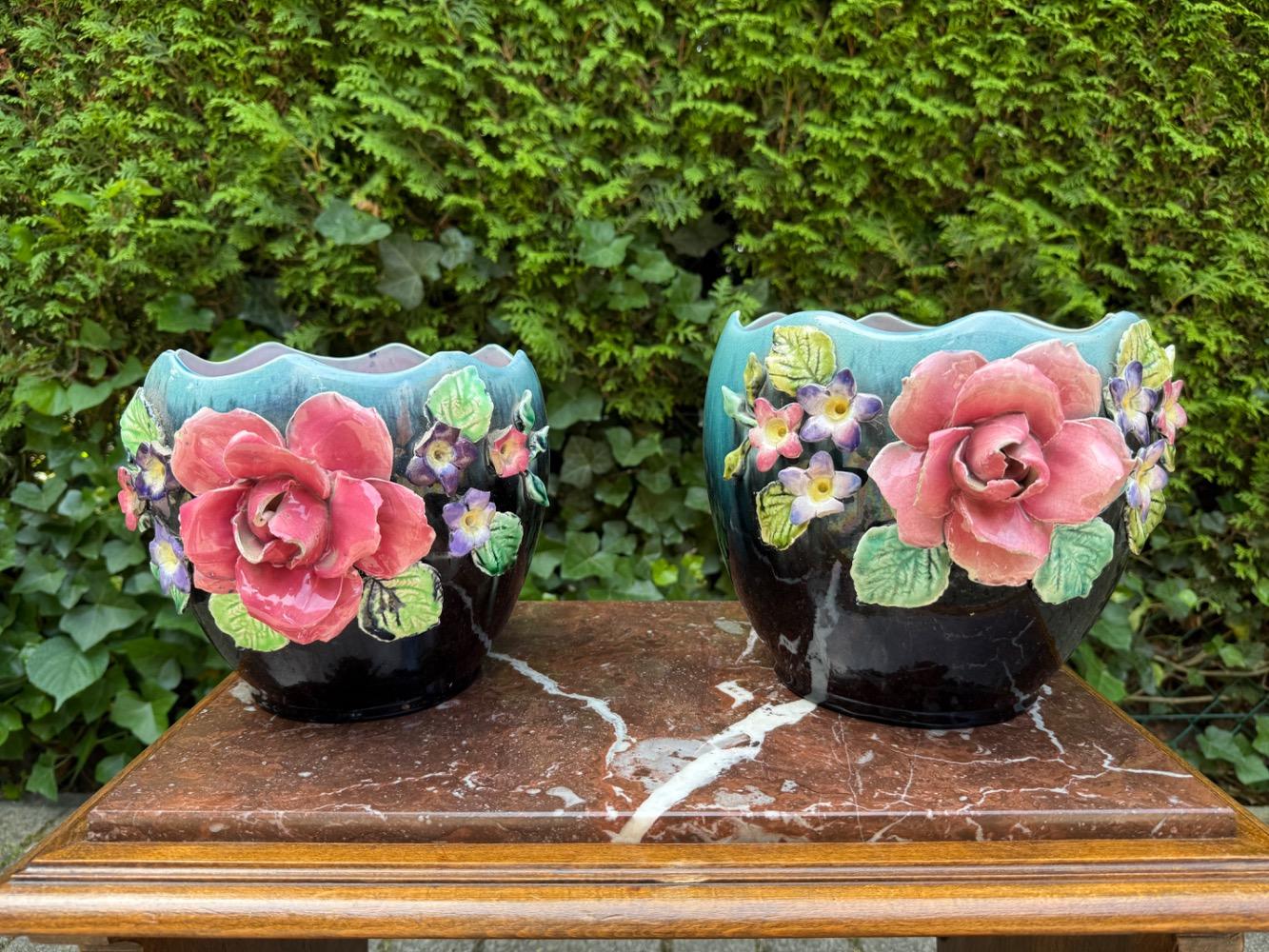 Barbotine style Pair of flowerpots
