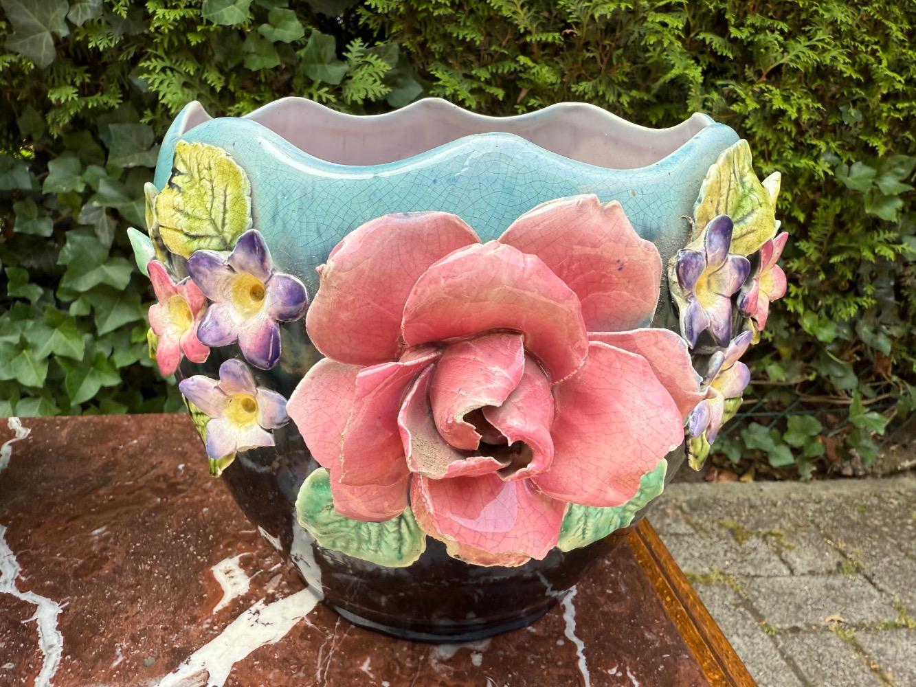 Barbotine style Pair of flowerpots