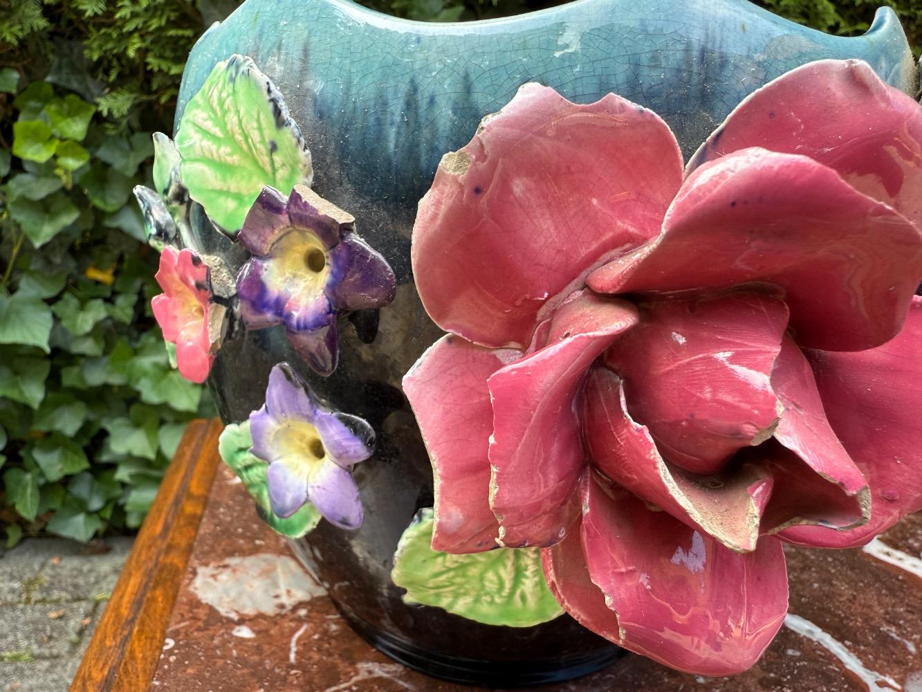 Barbotine style Pair of flowerpots