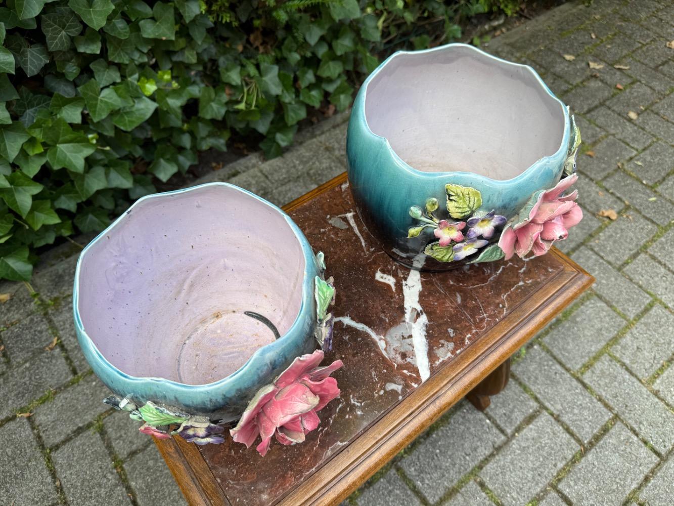 Barbotine style Pair of flowerpots