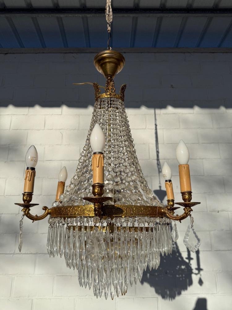 Chandelier 