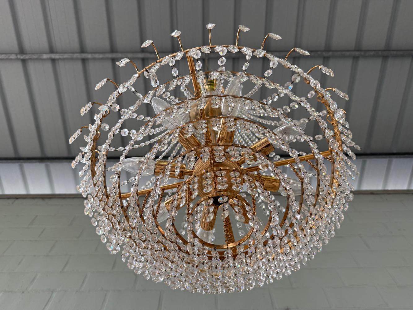 Chandelier 