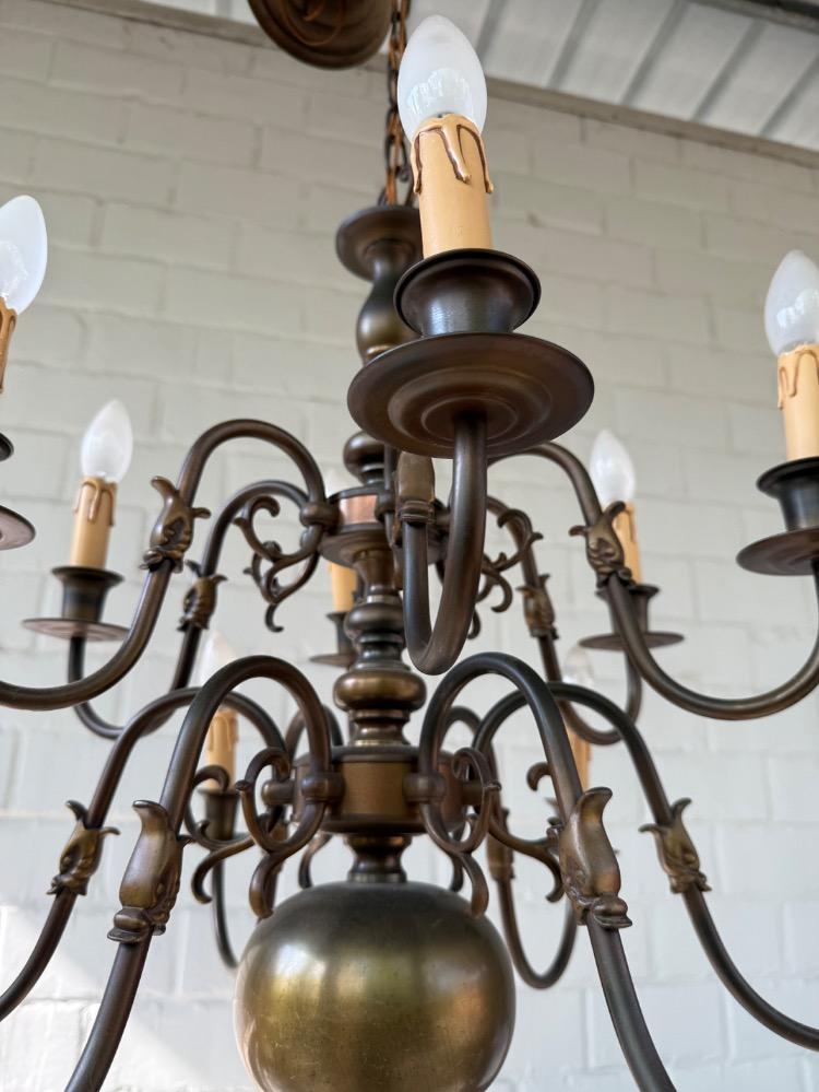 Chandelier 