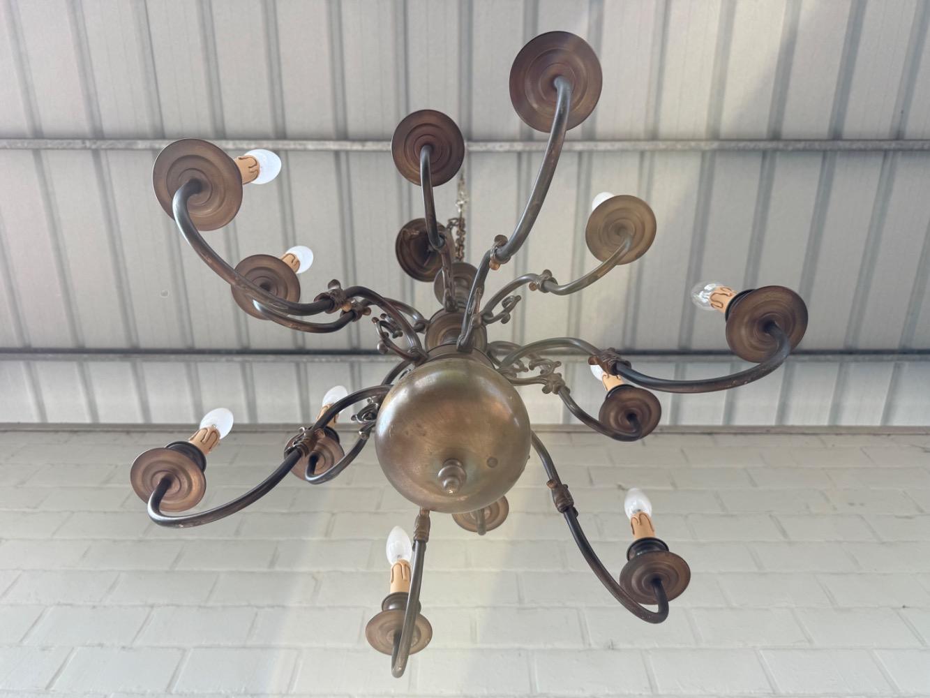 Chandelier 