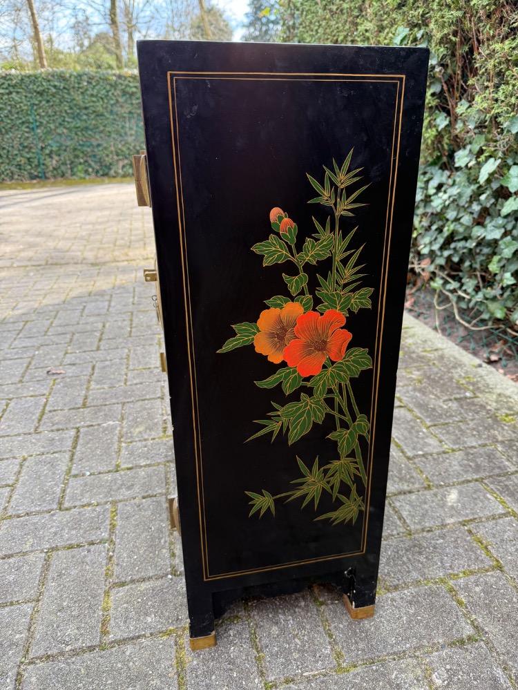 Chinese Cabinet