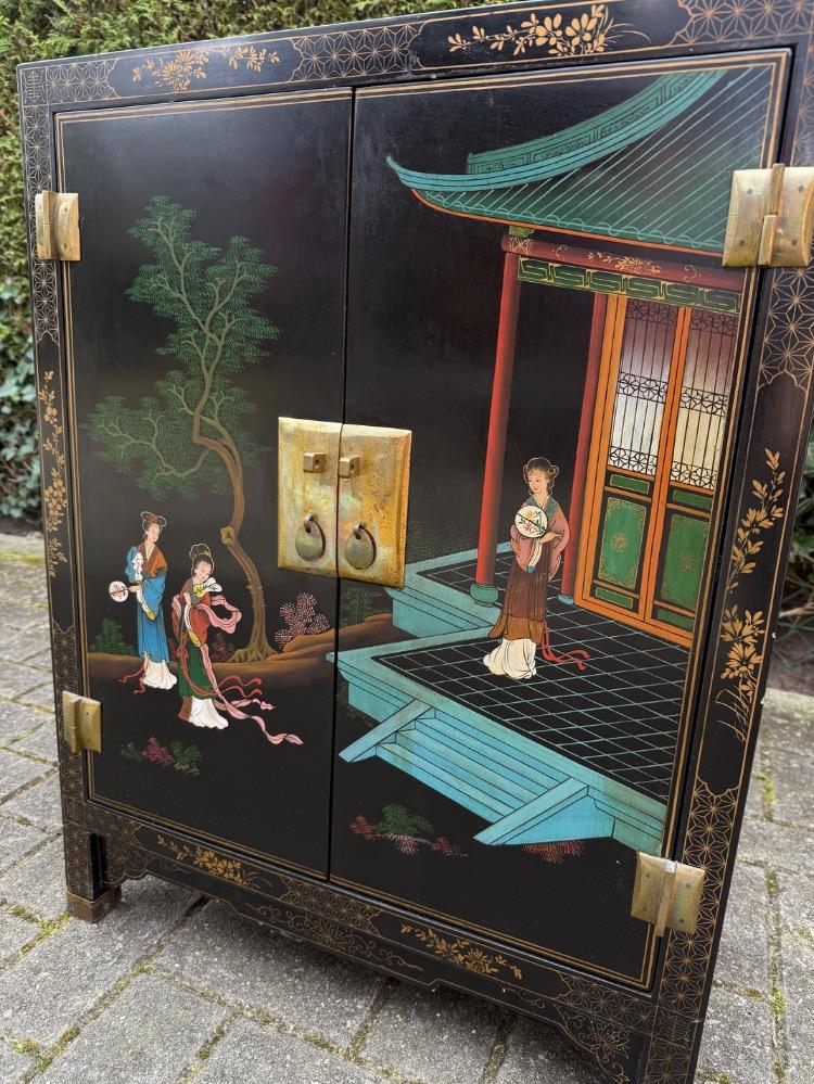 Chinese Cabinet