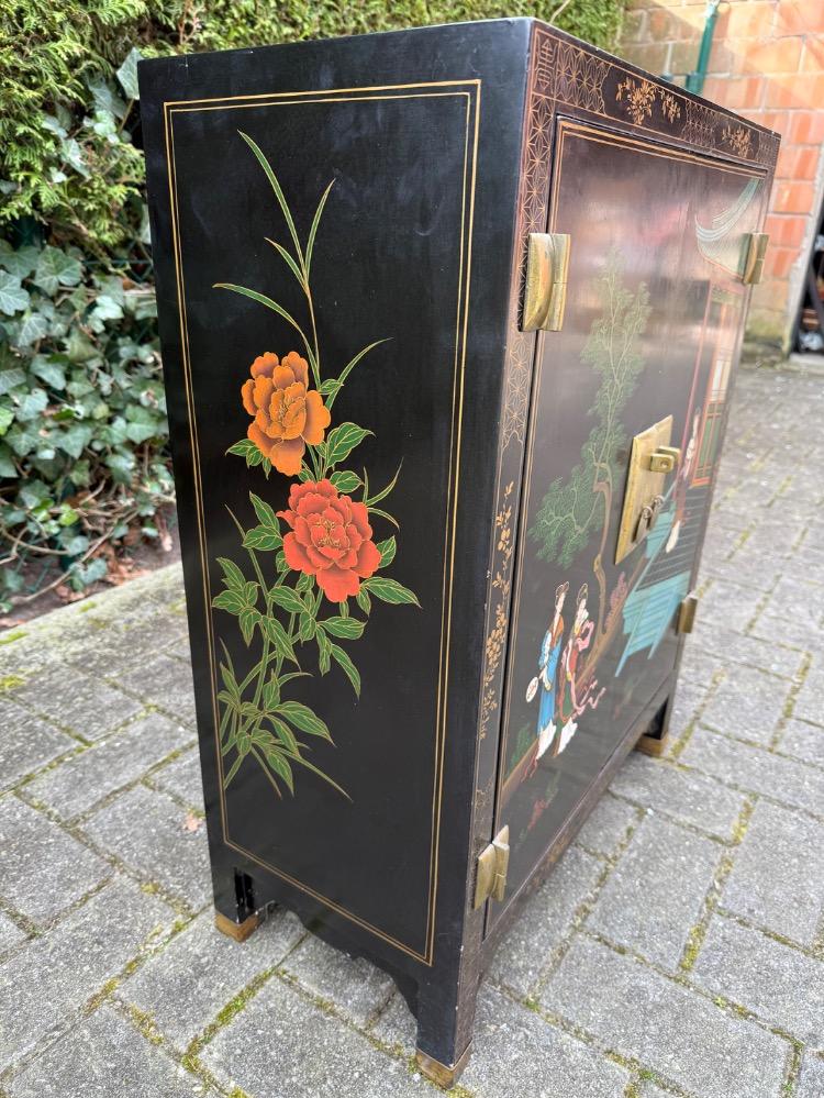 Chinese Cabinet