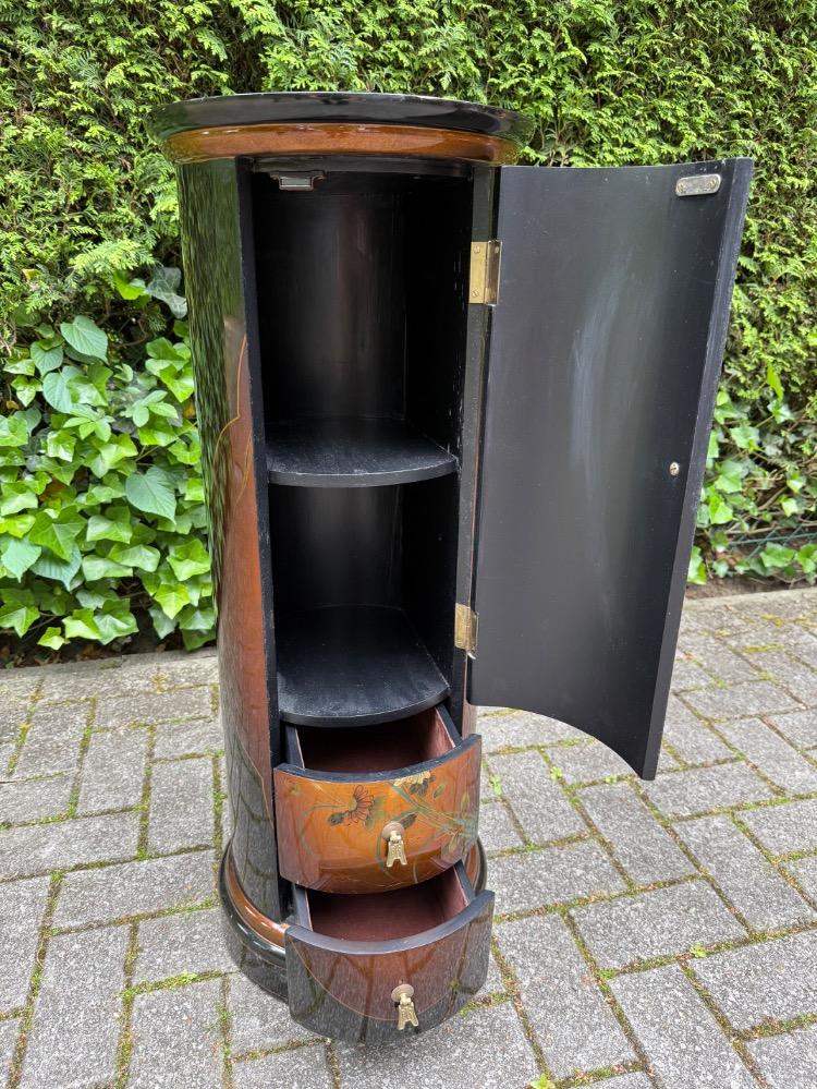Chinese Cabinet
