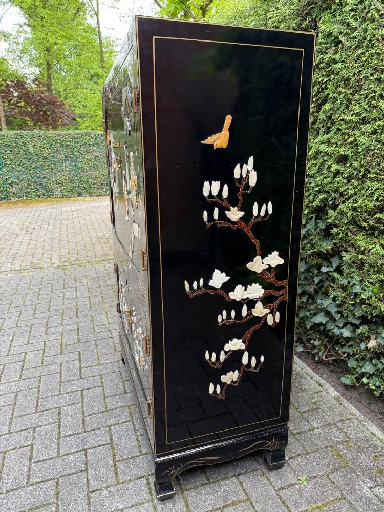 Chinese Cabinet