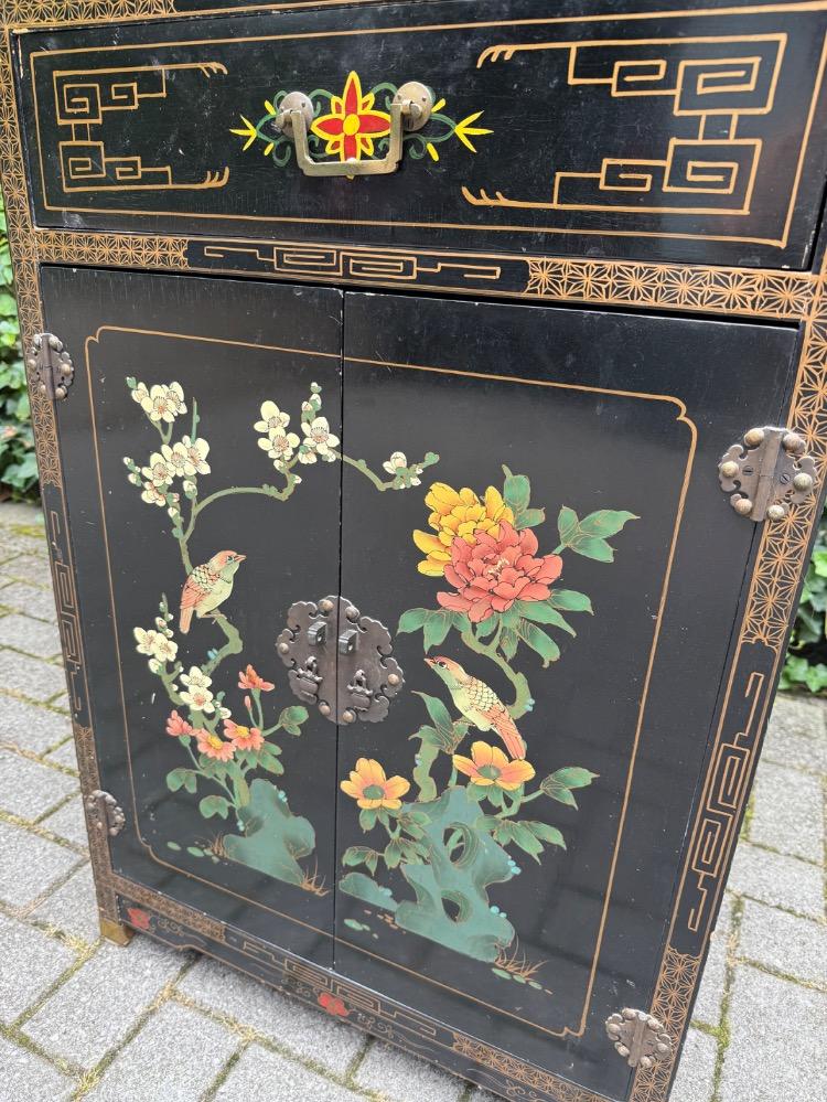 Chinese Cabinet