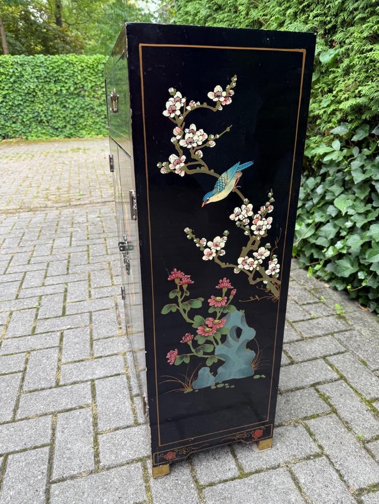 Chinese Cabinet