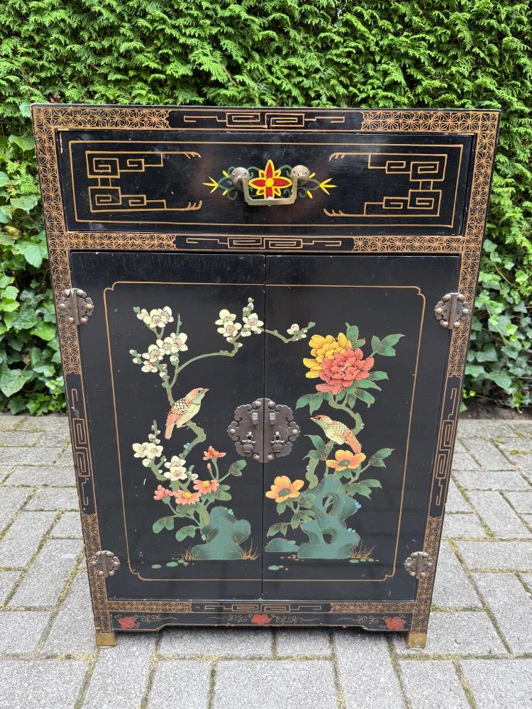 Chinese Cabinet