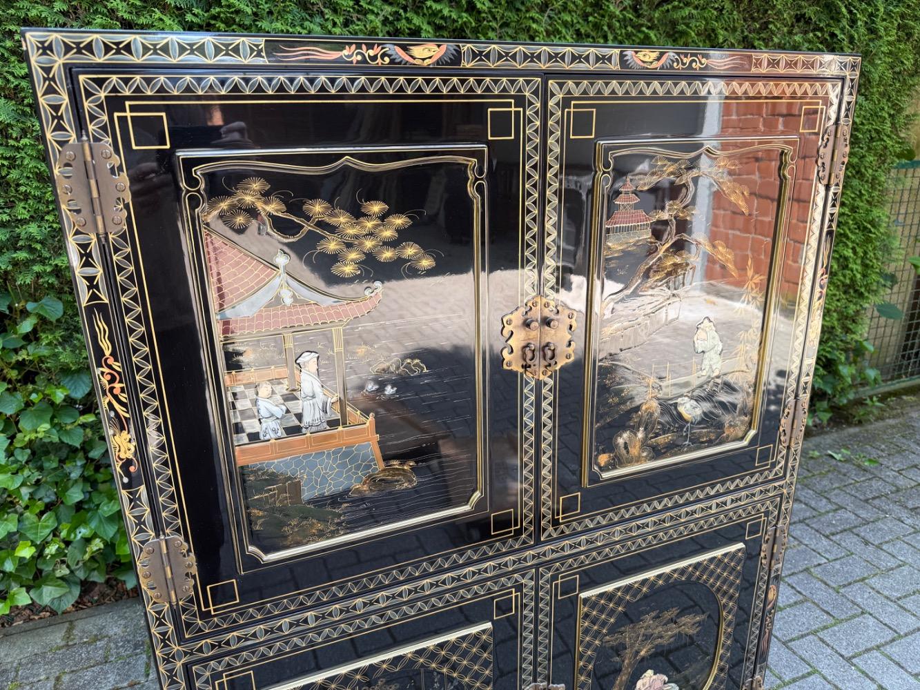 Chinese Cabinet
