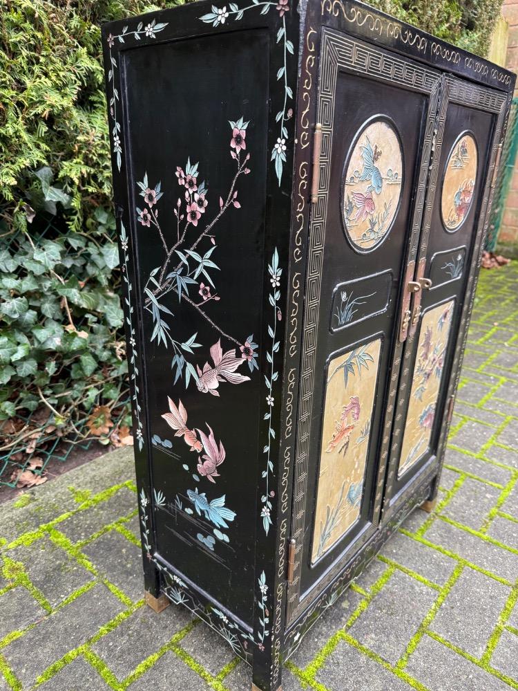 Chinese Cabinet
