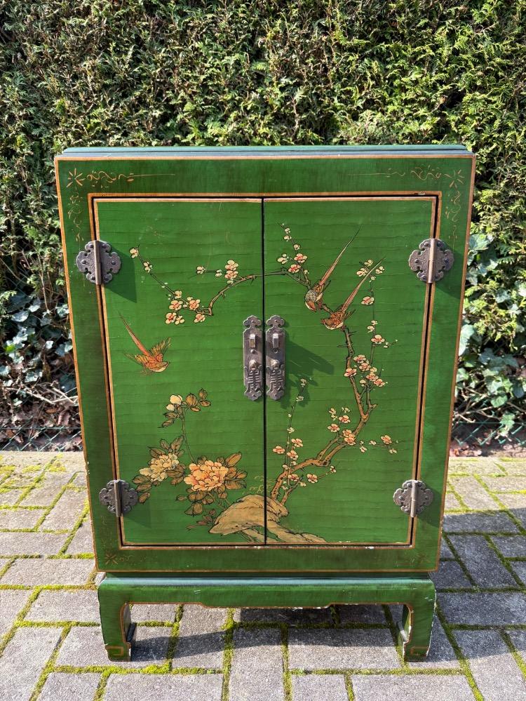 Chinese Cabinet