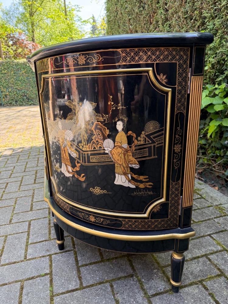 Chinese Cabinet