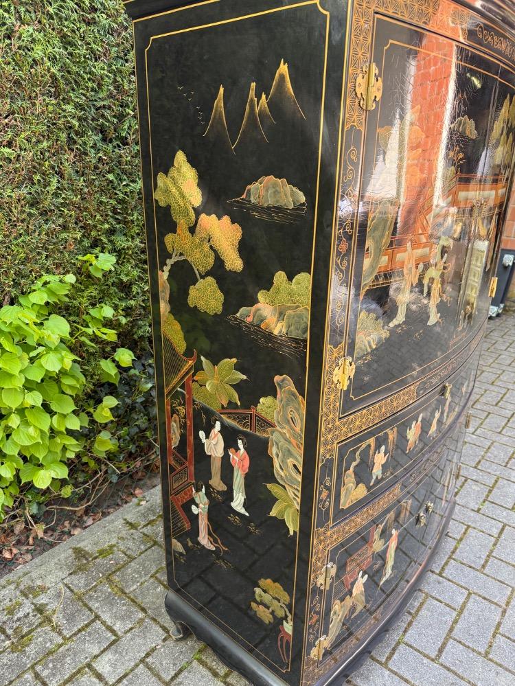 Chinese Cabinet