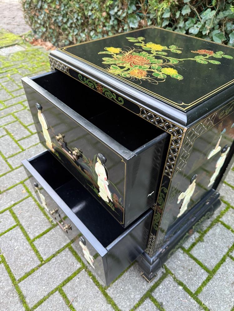 Chinese Chest of drawers