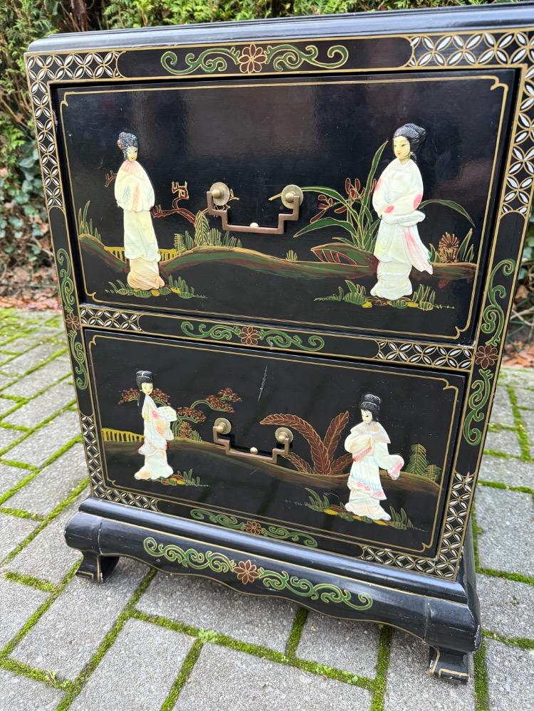 Chinese Chest of drawers