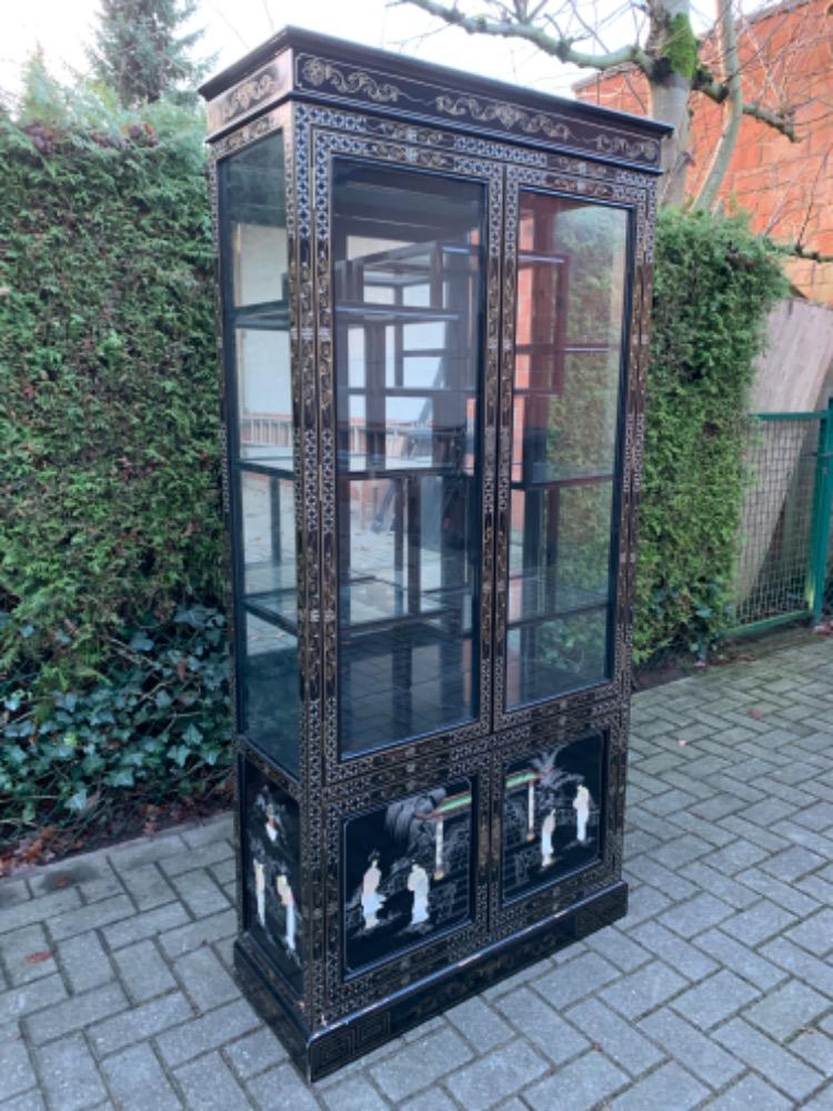 Chinese Display cabinet