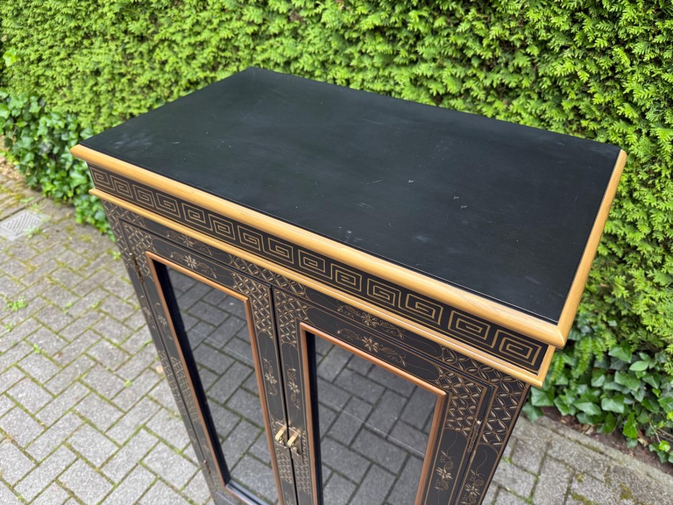 Chinese Display cabinet