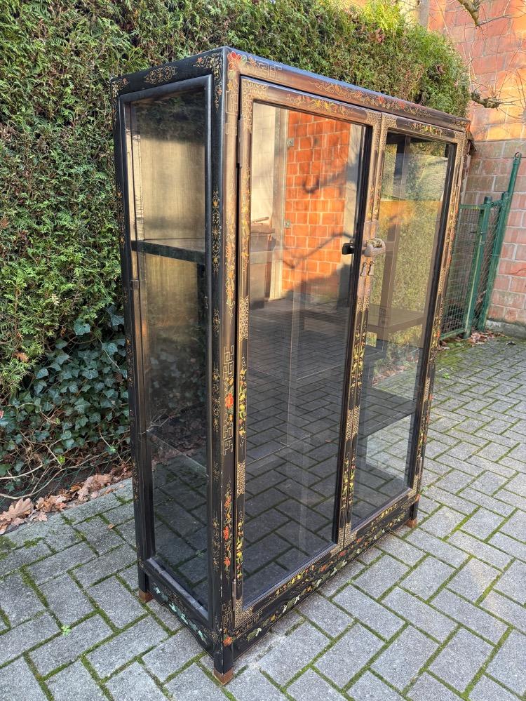 Chinese Display cabinet