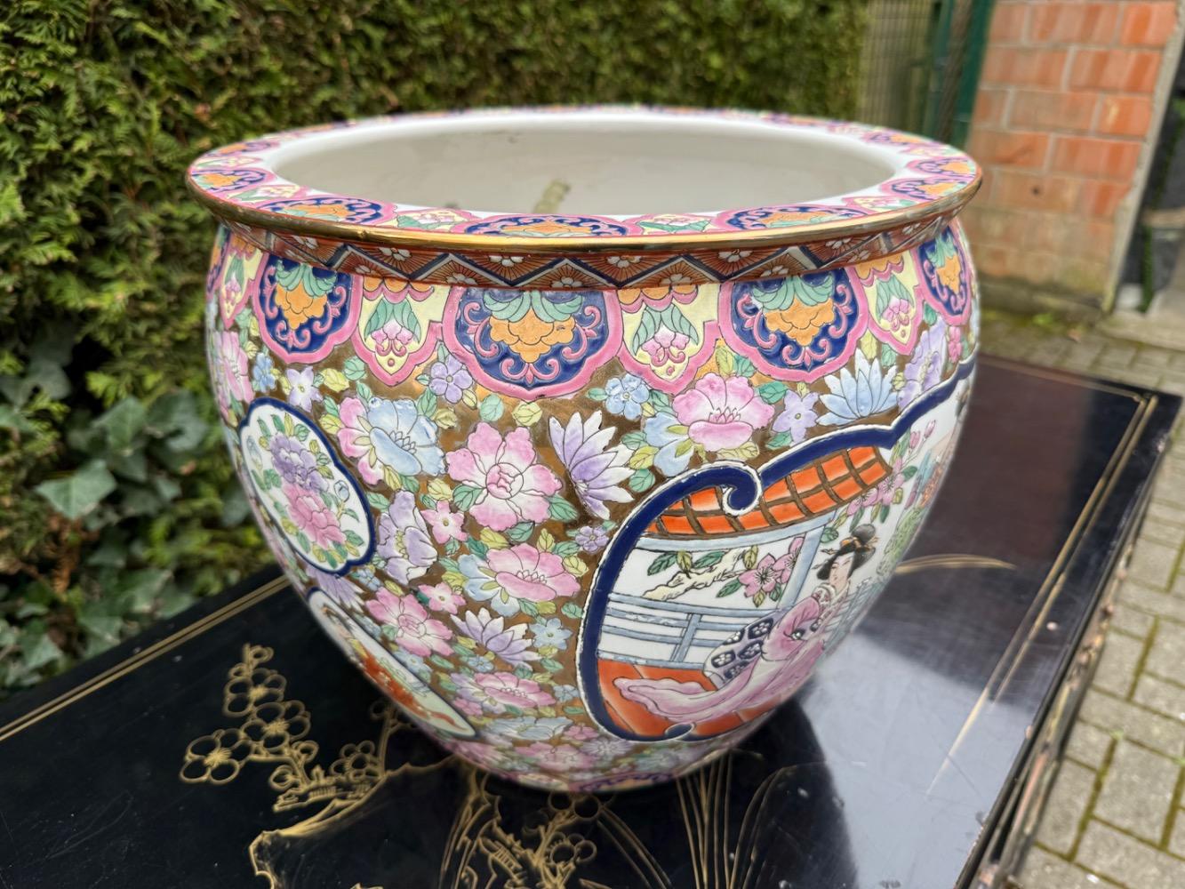 Chinese Flower pot