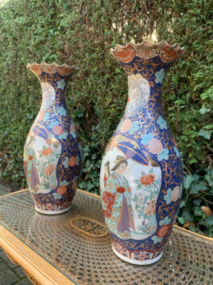 Chinese Pair of vases