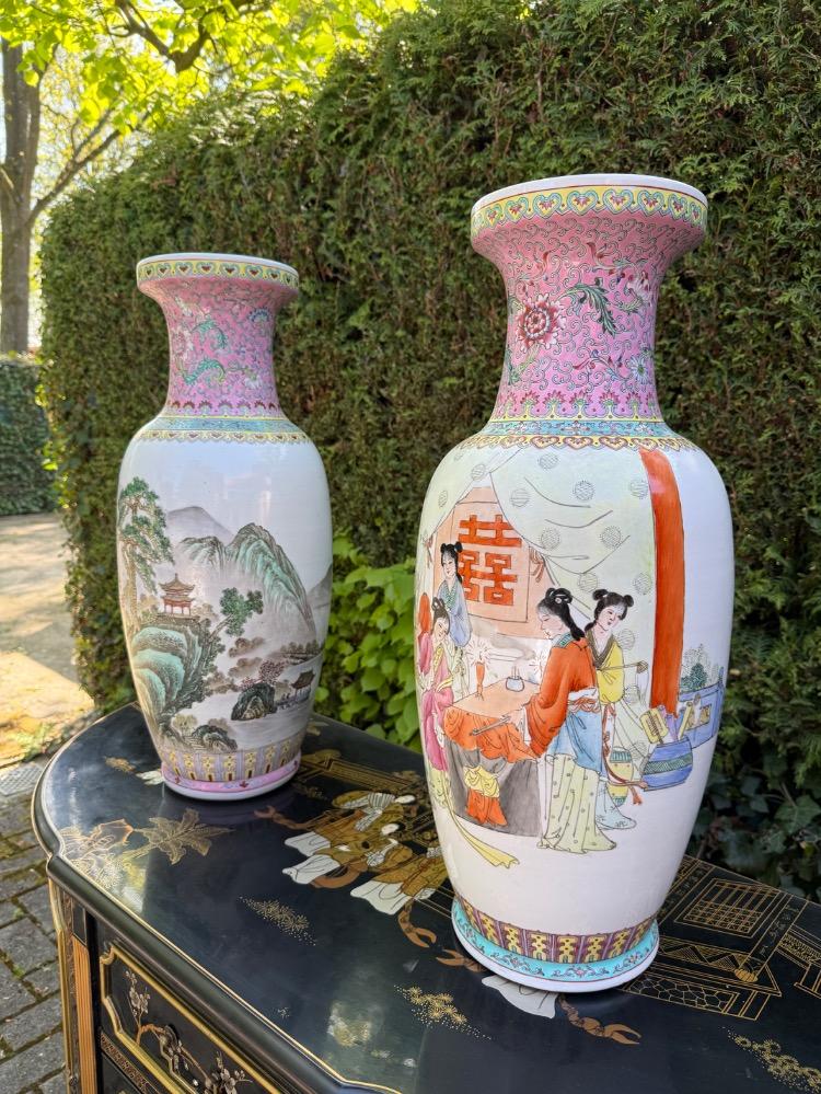 Chinese Pair of vases