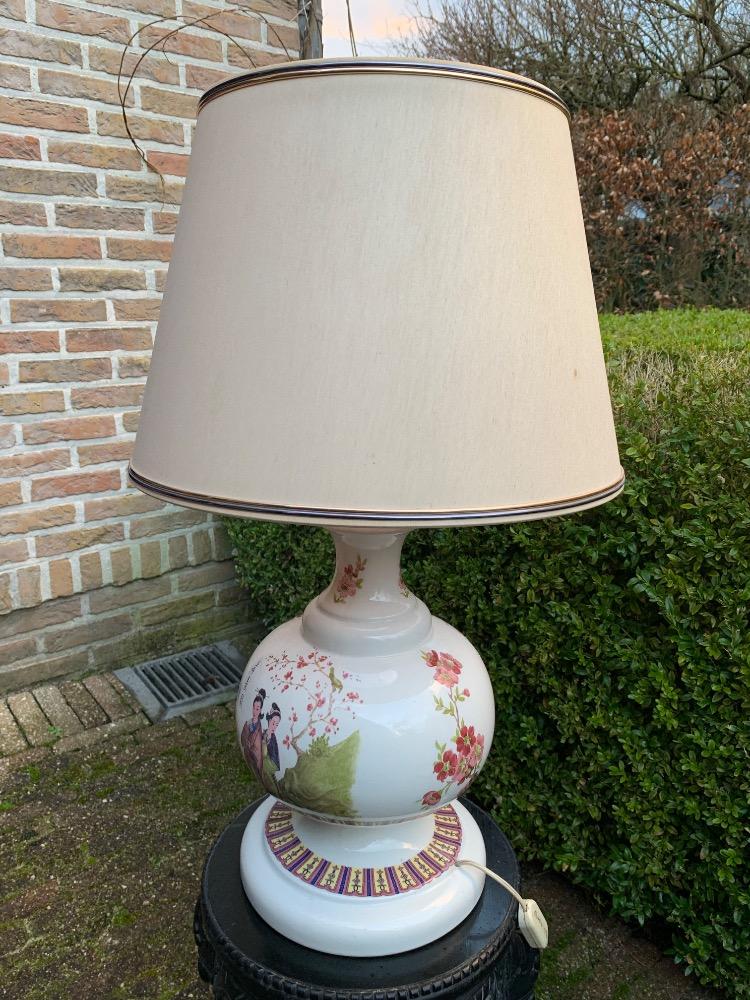 Chinese Table lamp