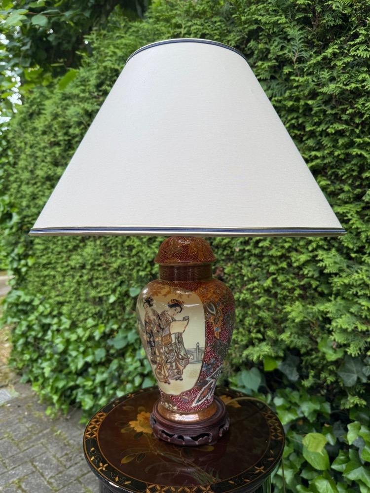 Chinese Table lamp