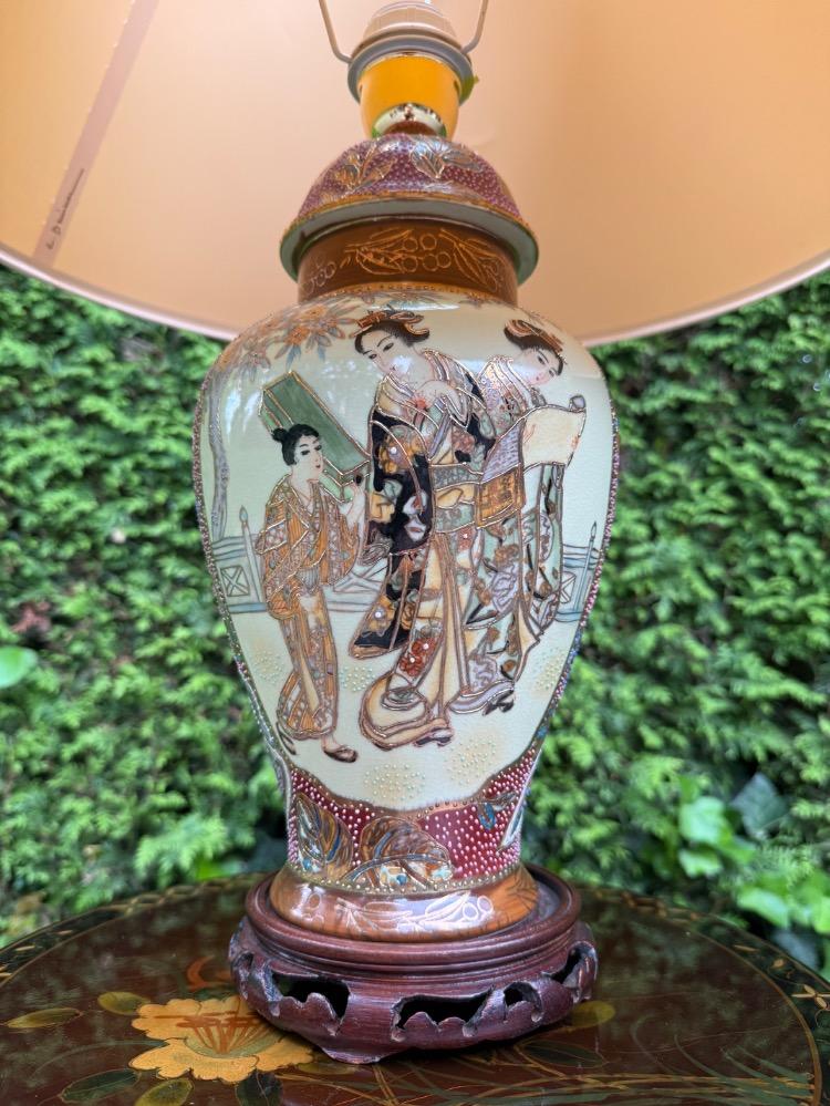 Chinese Table lamp