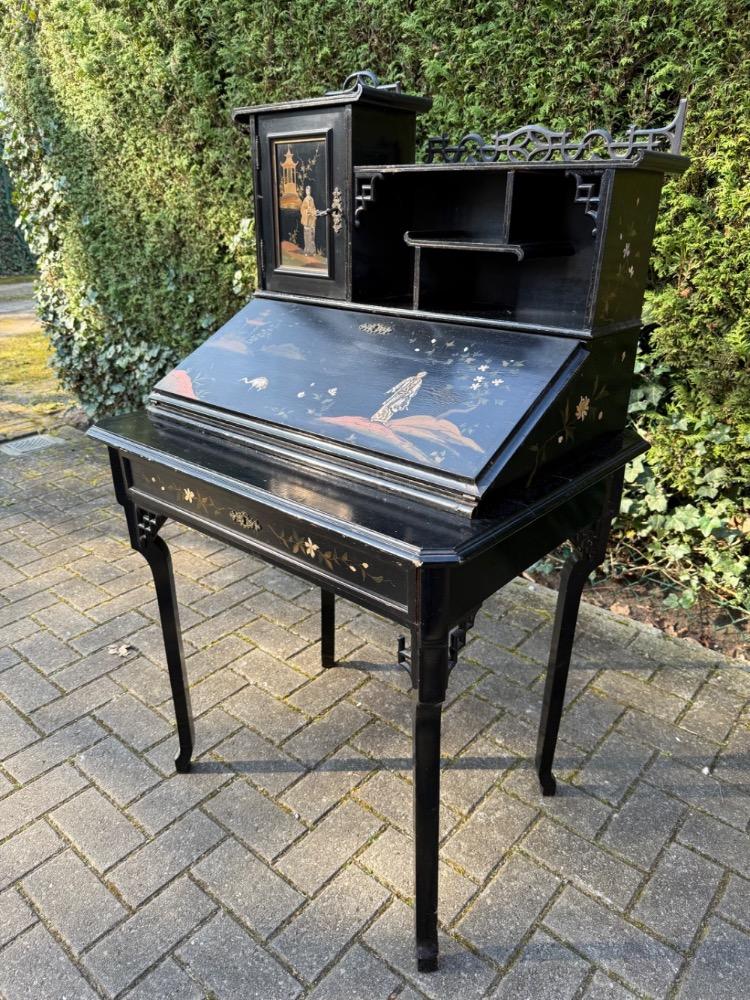 Chinese Writing desk