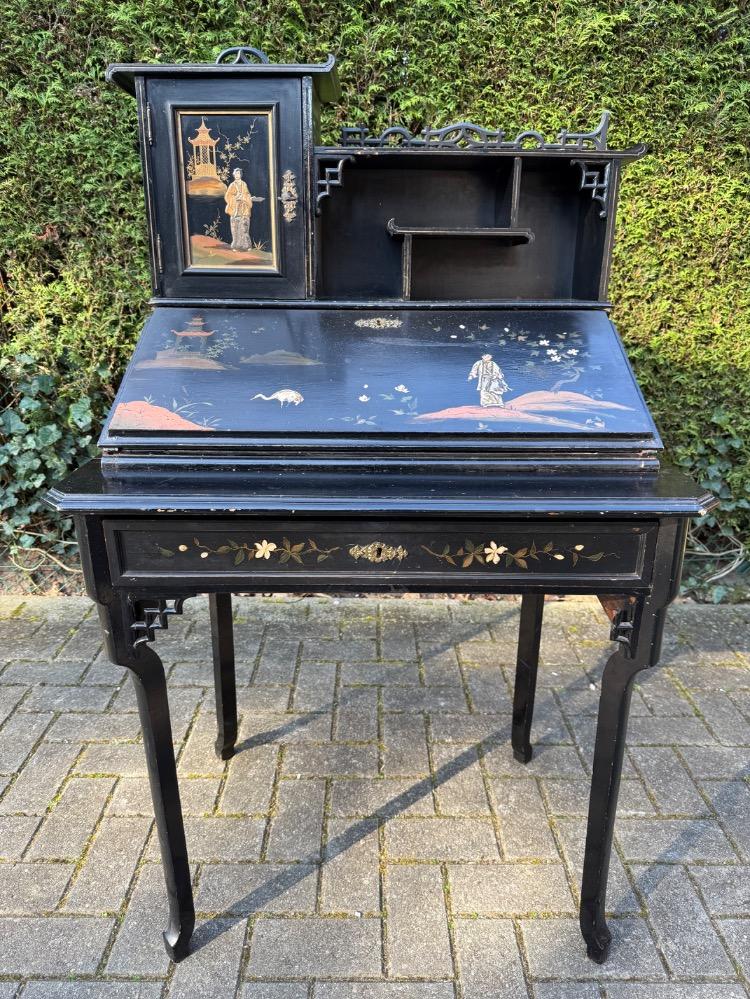 Chinese Writing desk