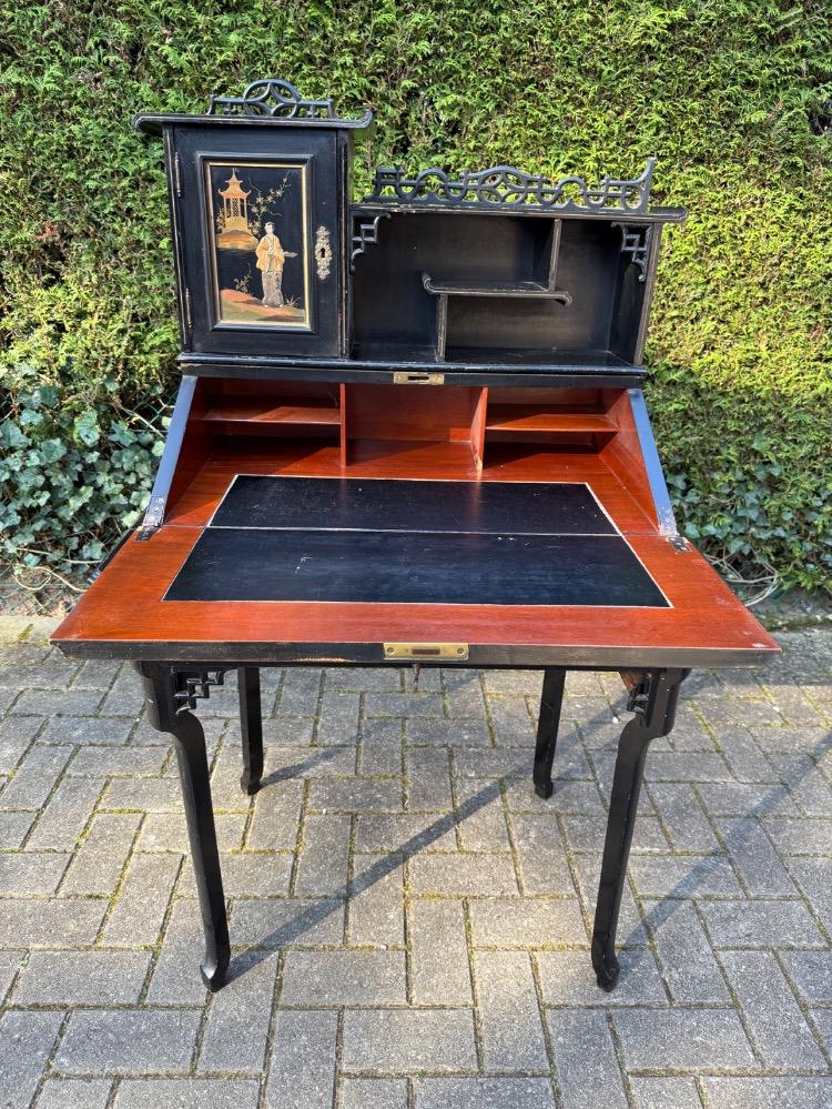 Chinese Writing desk