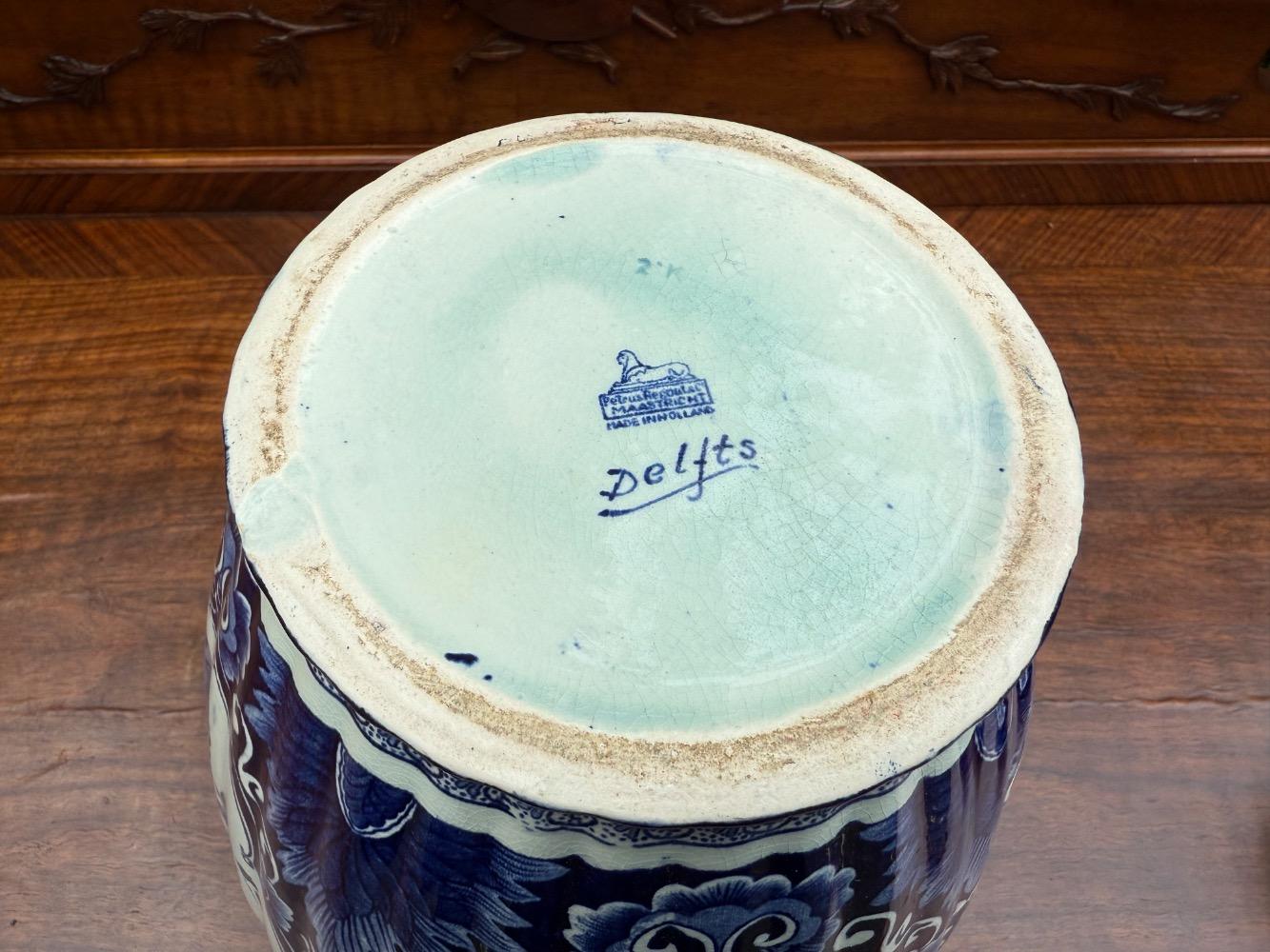 Delft style Ginger jar