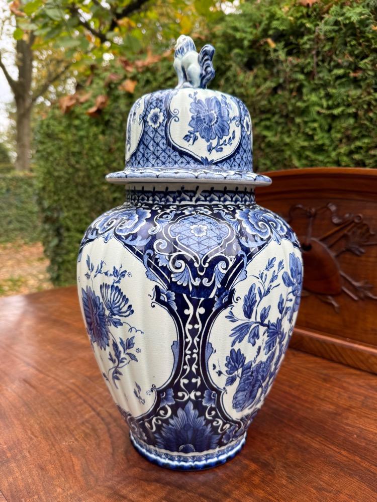 Delft style Ginger jar