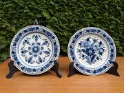 Delft style Pair of plates