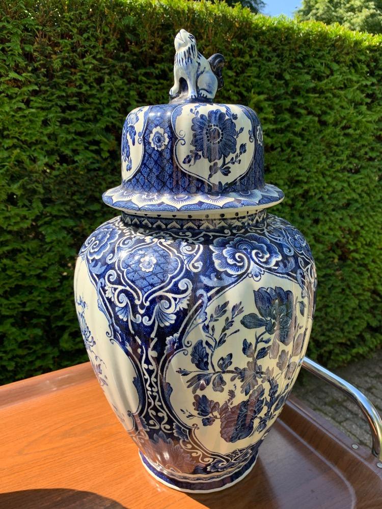 Delft style Pair of vases