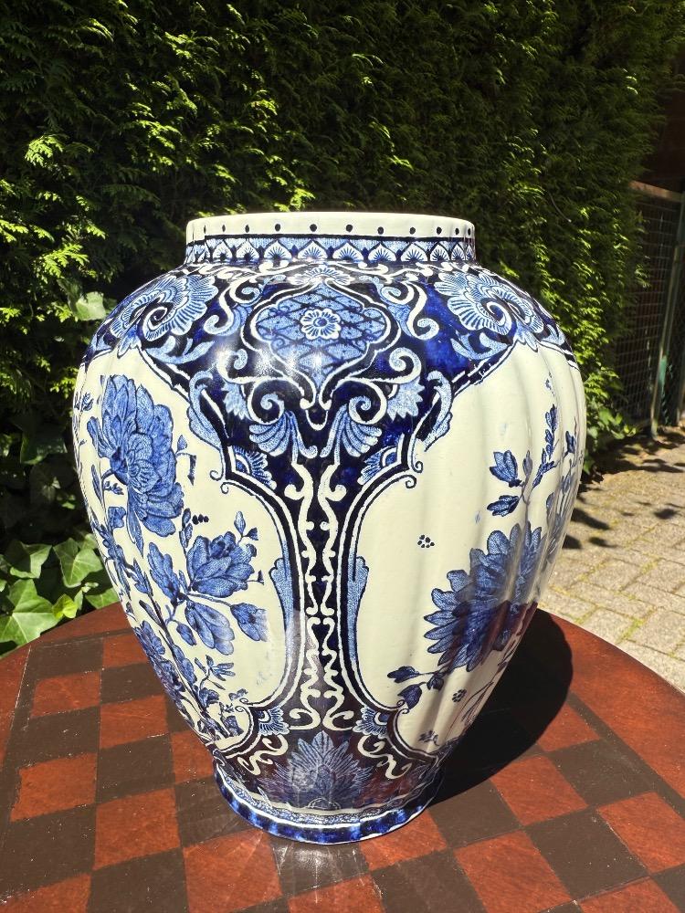 Delft style Vase