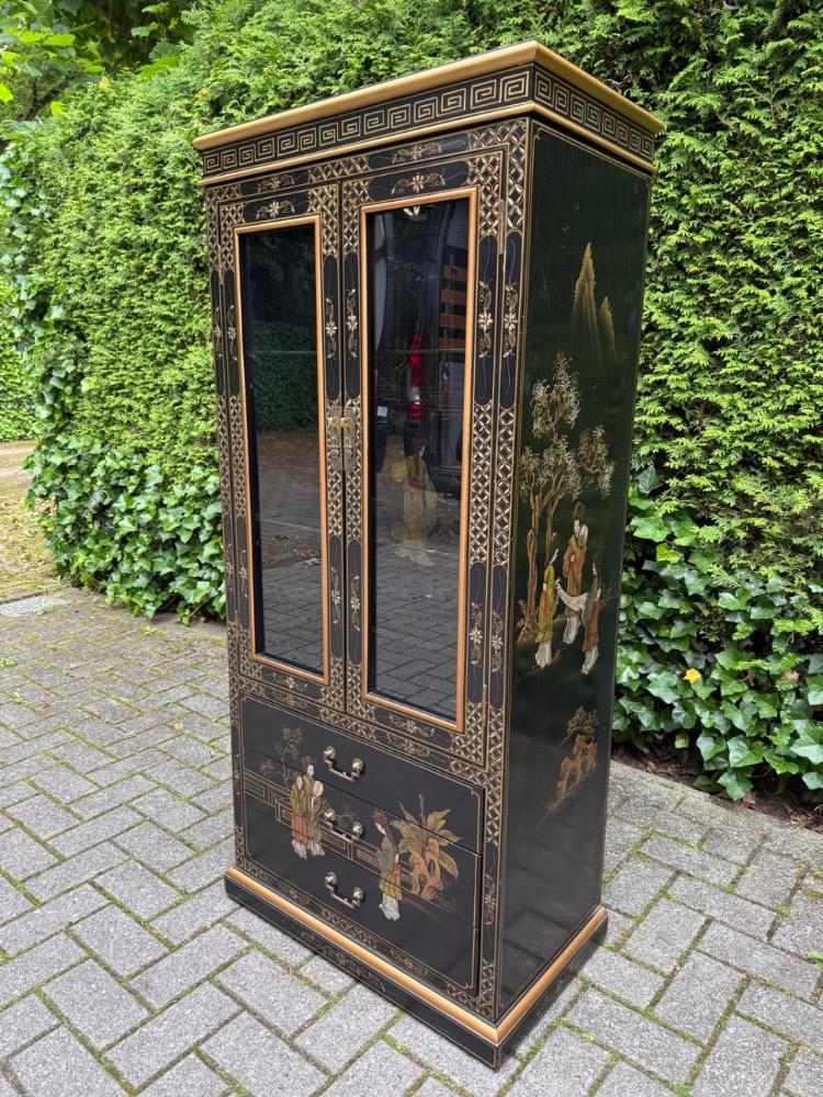 Display cabinet