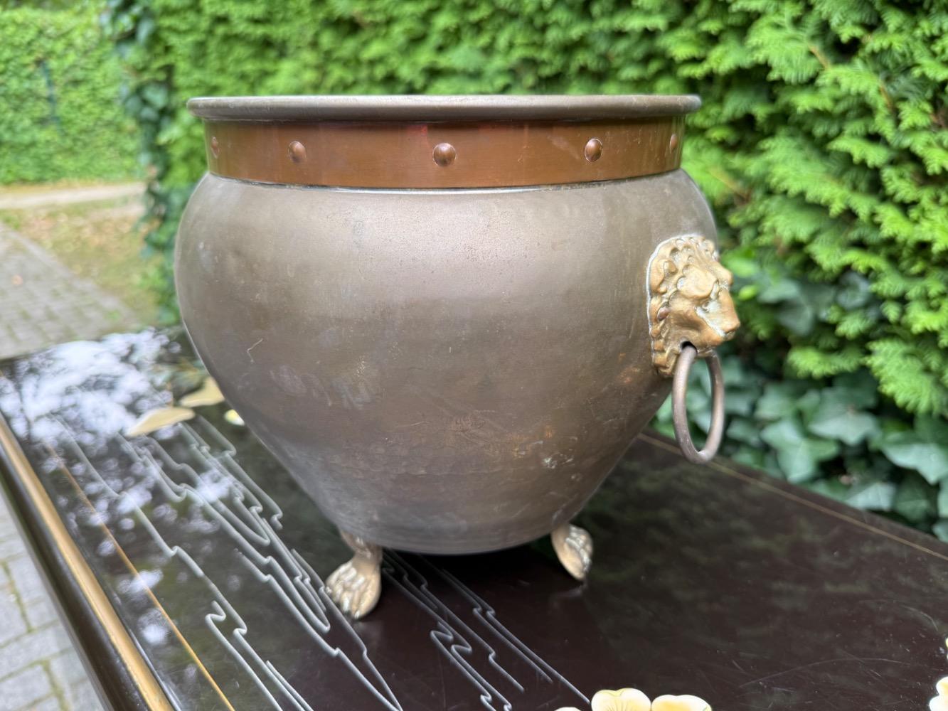 Flemish style Flower pot