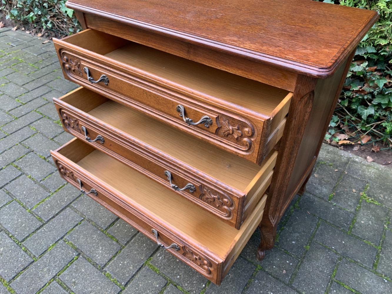 French Provincial Chest of drawers